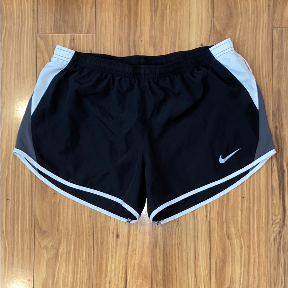 Women's Large Nike Dri-Fit Running Shorts in Black with White & Dark Gray